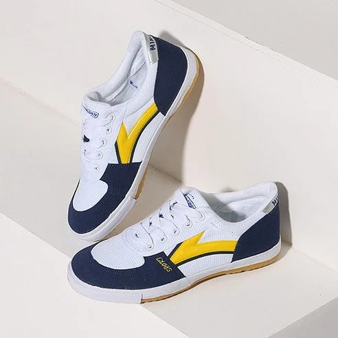 Read more about the article 탁구화 선택, 후회 없는 최고의 가이드!