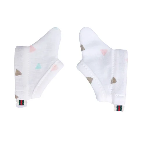 Read more about the article 후회 없는 손가락 빨기 방지 장갑 추천! 실제 후기&장점 분석