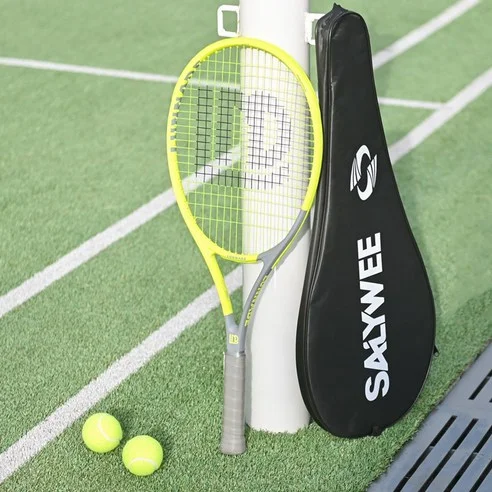 Read more about the article 입문자를 위한 최고의 테니스 및 스쿼시 라켓 추천 (실제 후기 포함)