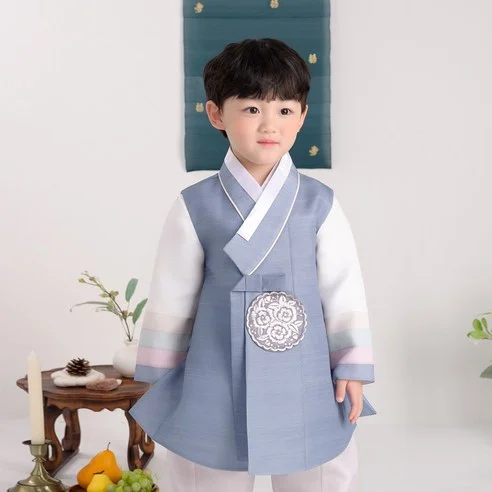 Read more about the article 찐후기로 알아보는 남아한복 추천 5선!